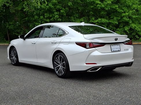 Used 2025 Lexus ES 350 w/ Premium Package FWD image 4