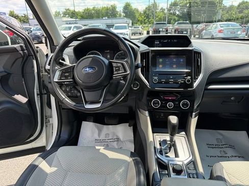 Used 2023 Subaru Forester Premium AWD/4WD image 17