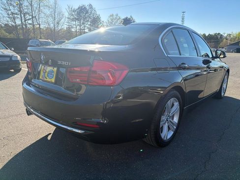 Used 2018 BMW 330i xDrive Sedan image 4