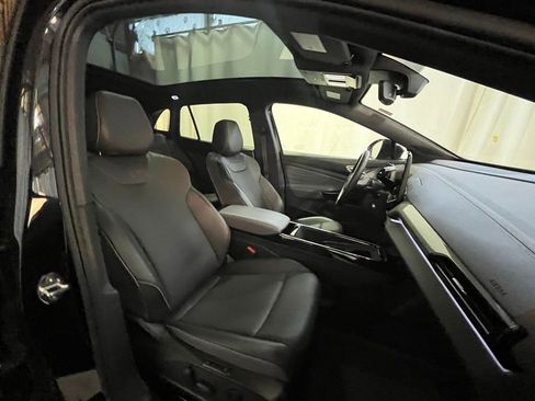 Certified 2023 Volkswagen ID.4 Pro S AWD/4WD image 12