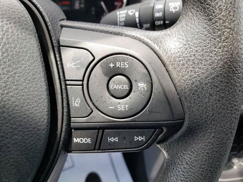 Certified 2025 Toyota RAV4 XLE AWD/4WD image 13