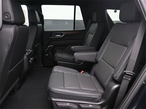 New 2026 GMC Yukon Denali w/ Sun & Power Step Package image 11