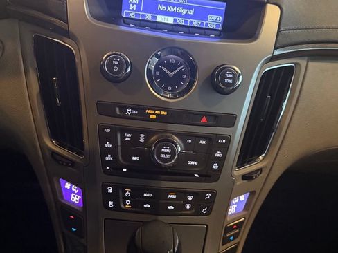Used 2011 Cadillac CTS Coupe RWD image 15