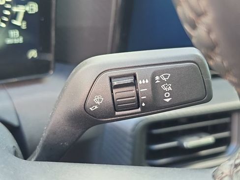 Used 2025 Ford Mustang GT RWD image 19