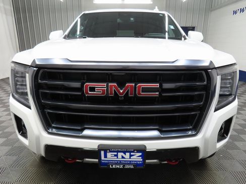 Used 2024 GMC Yukon AT4 image 44