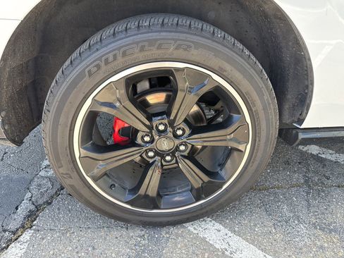 Used 2023 Ford Expedition Limited image 19