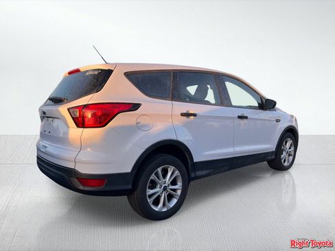 Used 2019 Ford Escape S FWD image 4