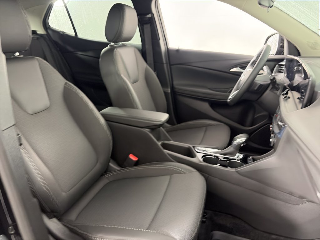 Used 2025 Buick Encore GX Preferred w/ Advanced Technology Package FWD image 30