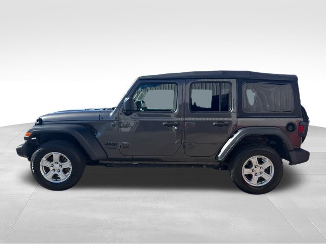 Used 2022 Jeep Wrangler Unlimited Sport AWD/4WD image 2