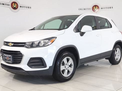 Used 2019 Chevrolet Trax LS AWD/4WD image 5