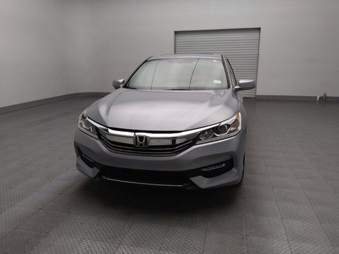 Used 2017 Honda Accord EX image 15