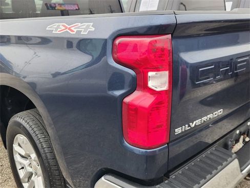Used 2023 Chevrolet Silverado 1500 LT image 7
