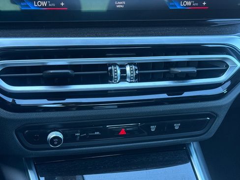 Used 2024 BMW 330i 330i w/ Convenience Package image 24