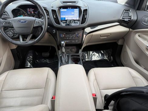 Used 2017 Ford Escape Titanium image 14