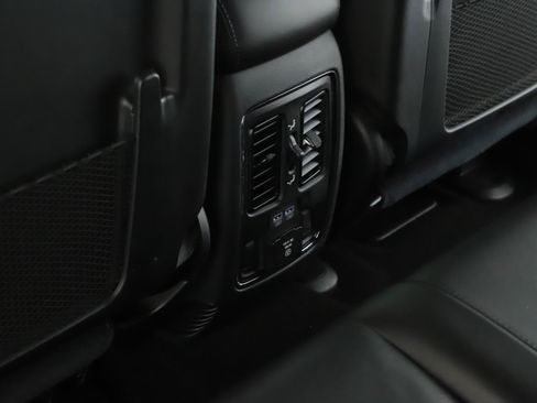 Used 2020 Jeep Grand Cherokee Limited AWD/4WD image 7