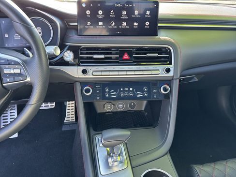 Used 2025 Genesis G70 3.3T Advanced w/ Sport Prestige Package image 28