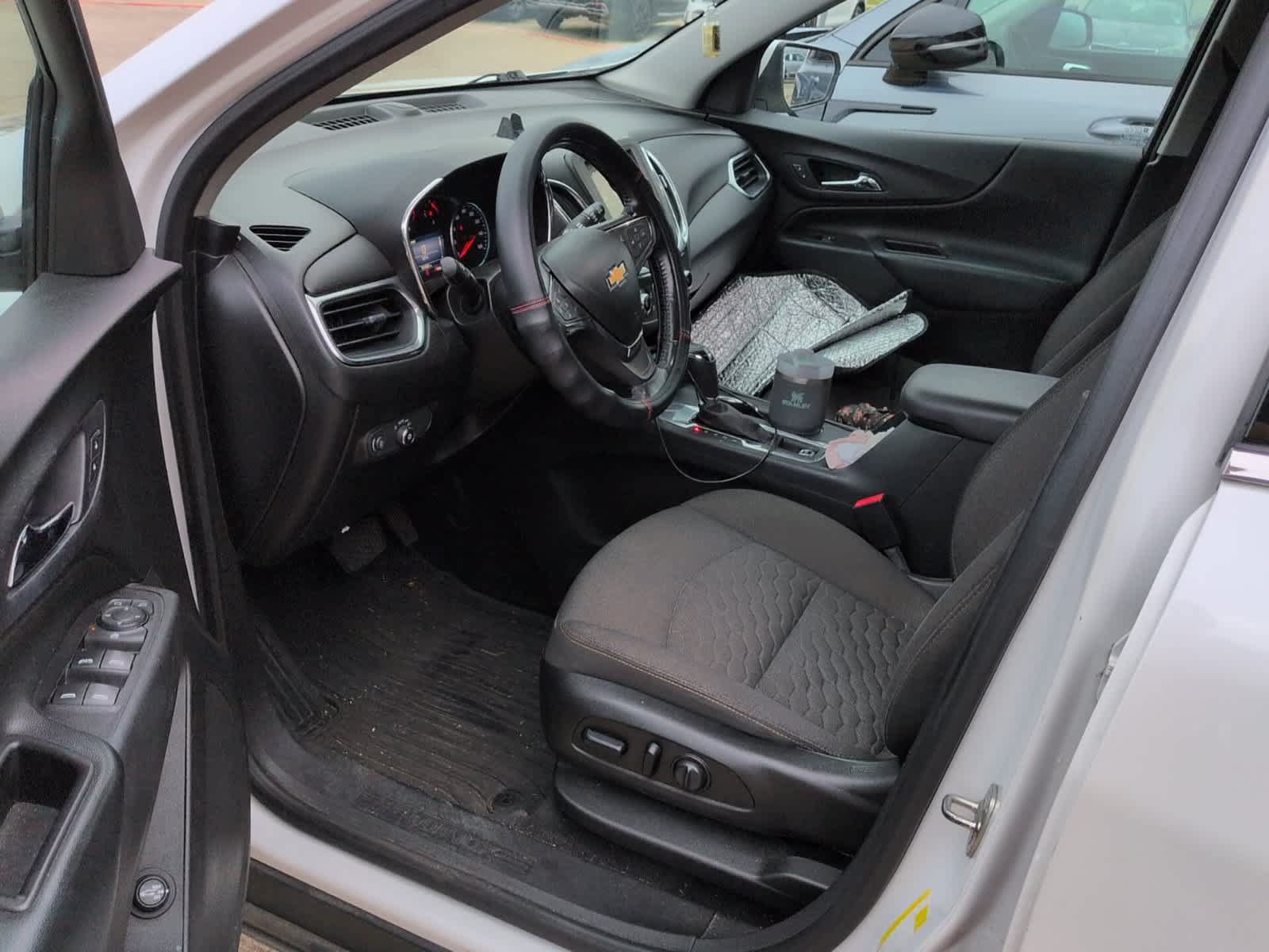 Used 2019 Chevrolet Equinox LT FWD image 9