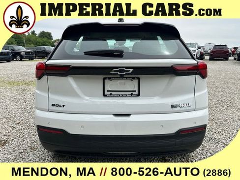 New 2027 Chevrolet Bolt LT w/ LPO, All-Weather Package FWD image 10
