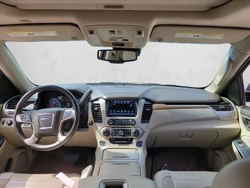 Used 2018 GMC Yukon XL Denali w/ Open Road Package RWD image 19