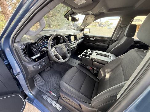 Used 2024 Chevrolet Silverado 1500 RST w/ Z71 Off-Road Package image 11