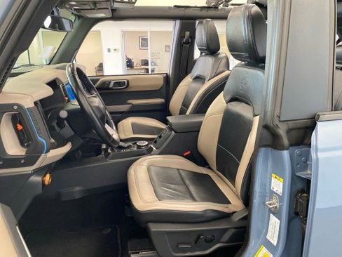 Used 2023 Ford Bronco Wildtrak image 16