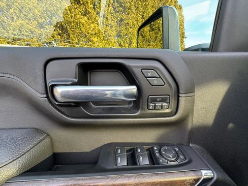 Used 2022 GMC Sierra 2500 Denali image 22