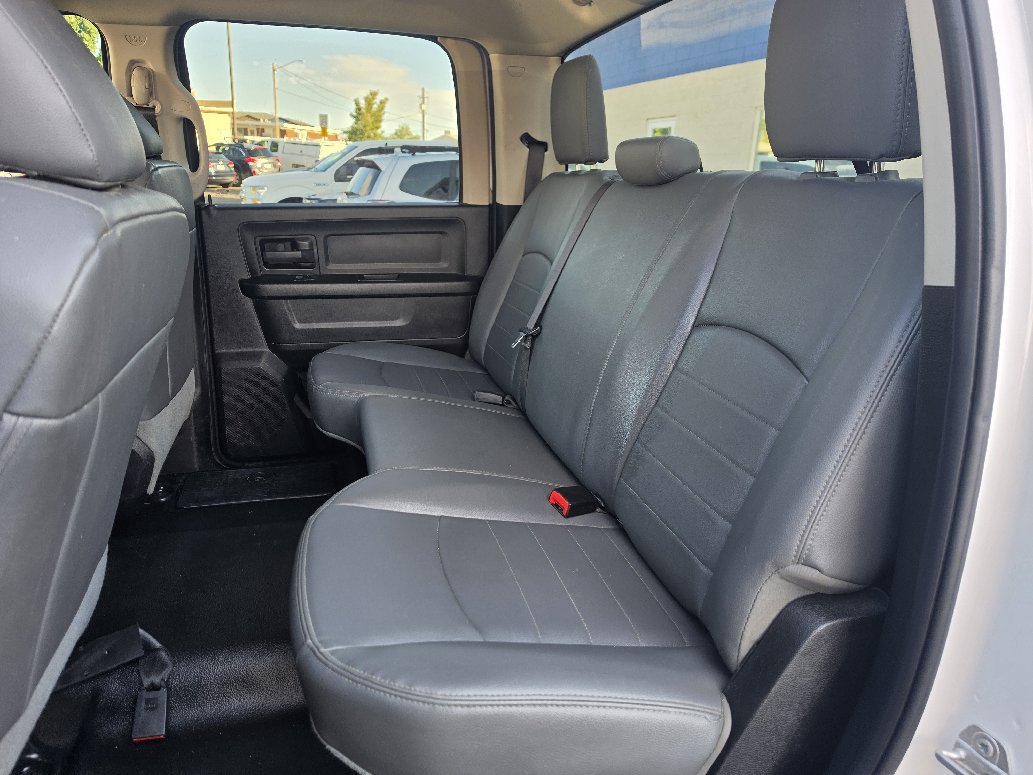 Used 2020 RAM 1500 Tradesman w/ Chrome Appearance Group AWD/4WD image 19