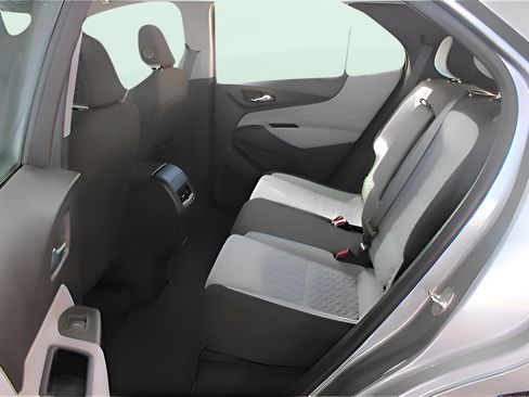 Used 2024 Chevrolet Equinox LS FWD image 14