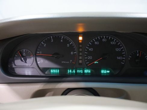Used 2002 Cadillac Eldorado Collector's Edition FWD image 2
