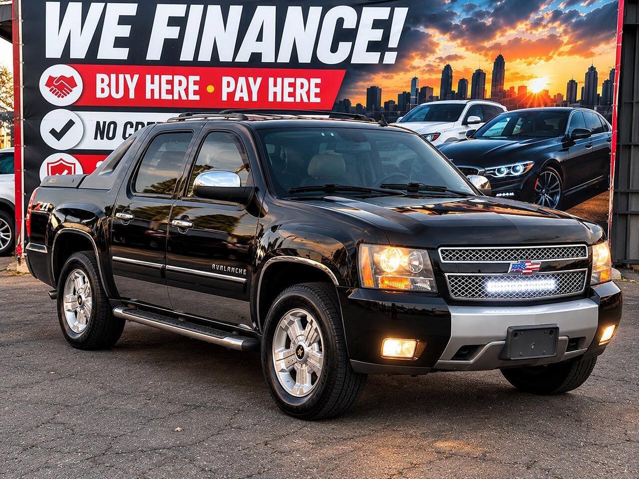 Used 2012 Chevrolet Avalanche LT w/ Suspension Package, Off-Road AWD/4WD image 1