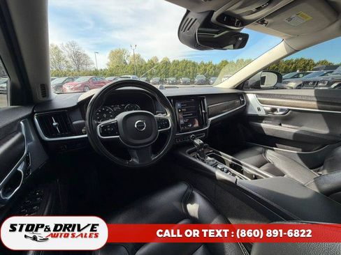 Used 2017 Volvo V90 T6 Cross Country AWD/4WD image 10