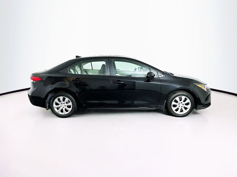 Used 2025 Toyota Corolla LE image 10