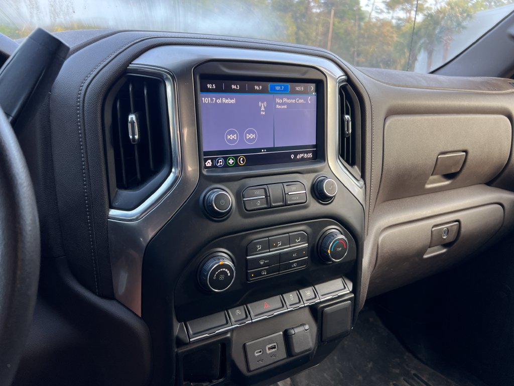 Used 2019 Chevrolet Silverado 1500 LT AWD/4WD image 15