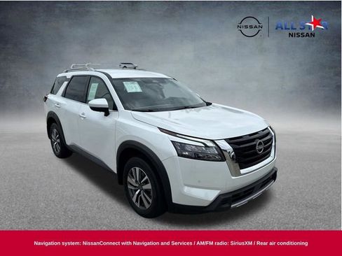Used 2025 Nissan Pathfinder SL AWD/4WD image 1