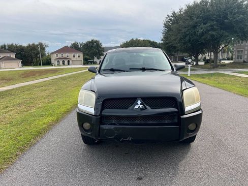 Used 2008 Mitsubishi Raider LS image 4