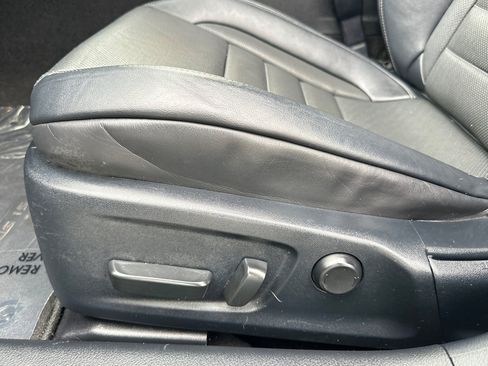 Used 2019 Lexus IS 350 F Sport w/ F Sport Package RWD image 13