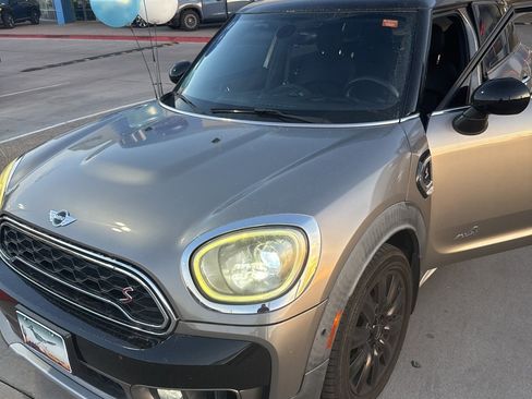 Used 2017 MINI Cooper Countryman S image 1