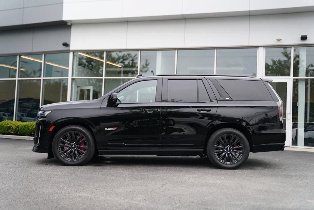 Used 2023 Cadillac Escalade V w/ LPO, ONYX Package AWD/4WD image 9