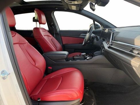 Certified 2023 Kia Sportage X-Line image 14