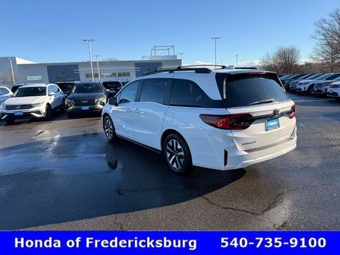 Certified 2025 Honda Odyssey EX-L image 5