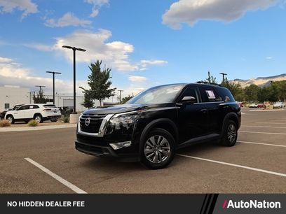 Used 2024 Nissan Pathfinder SV