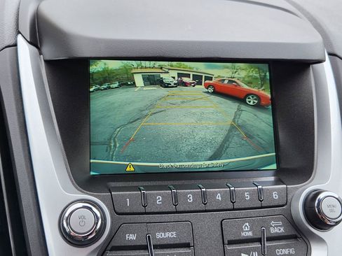 Used 2017 Chevrolet Equinox LT w/ Convenience Package image 18