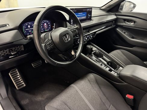 Used 2024 Honda Accord Sport image 15