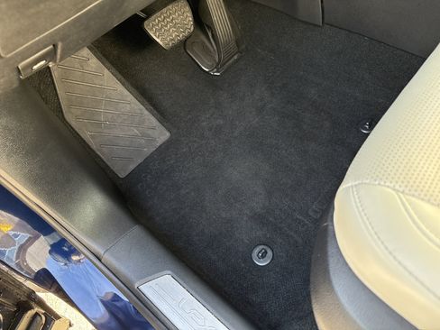 Used 2023 Lexus RX 350 w/ Accessory Package (2T) AWD/4WD image 17