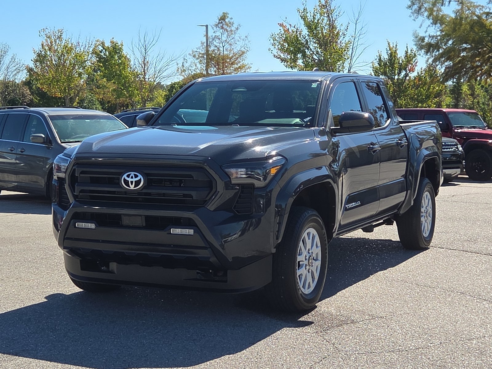 Used 2025 Toyota Tacoma SR5 RWD image 2