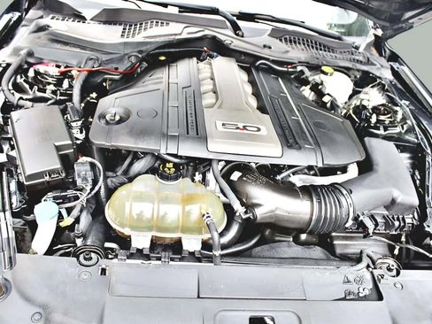 Used 2020 Ford Mustang GT Premium image 29