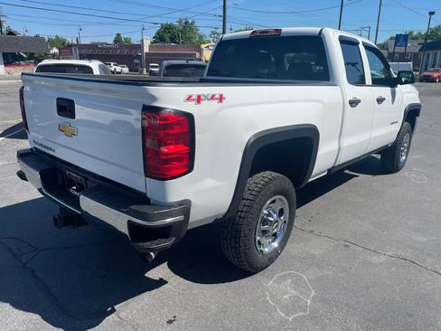 Used 2015 Chevrolet Silverado 2500 W/T w/ WT Convenience Package AWD/4WD image 3