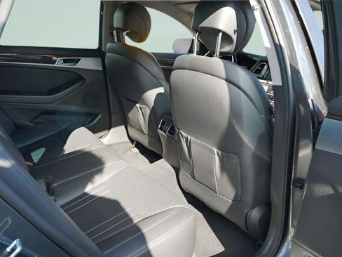 Used 2019 Genesis G80 3.8 AWD/4WD image 42