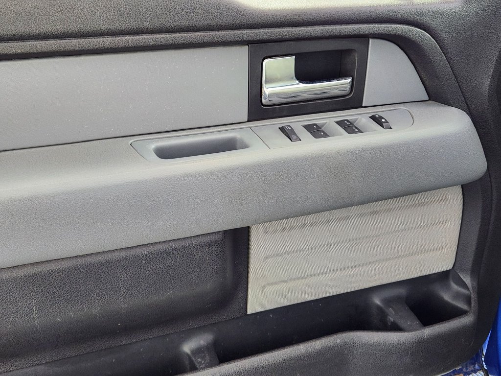 Used 2012 Ford F150 XLT AWD/4WD image 16