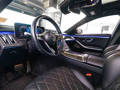 Used 2022 Mercedes-Benz S 580 4MATIC Sedan image 4